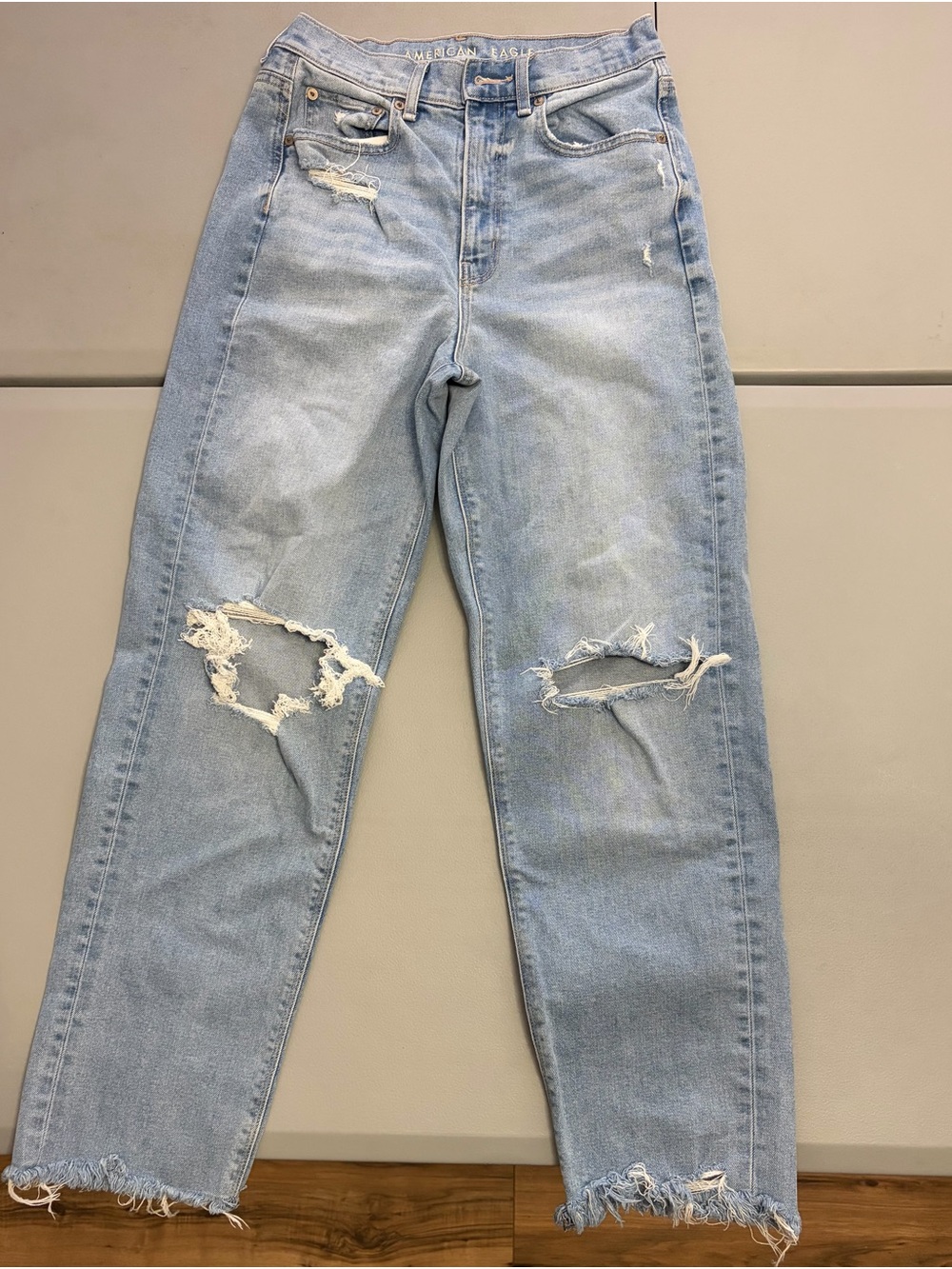 American Eagle Outfitters Light Wash Distressed Boyfriend Jeans